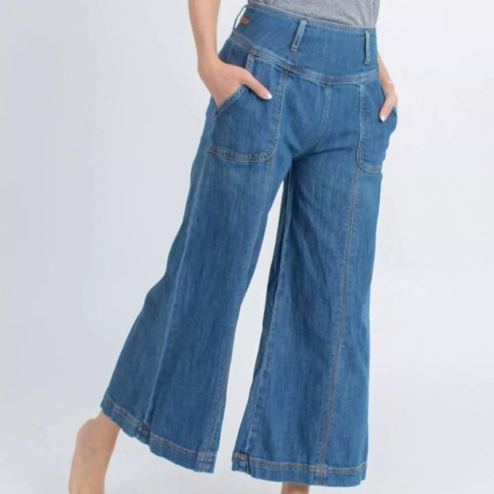 Pilcro Anthropologie Size 26 Women’s Wide Leg Crop Denim Pants Jeans